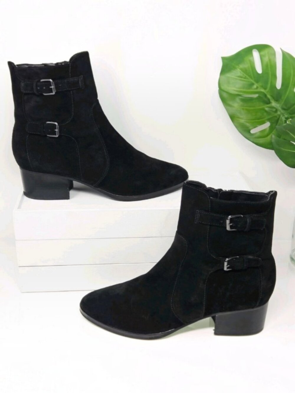 Via Spiga Oaklyn Black Suede Leather Ankle Boots Buckle Chunky Heel Bootie 10.5